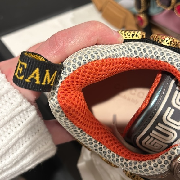 New authentic Gucci shoes - Picture 7 of 9
